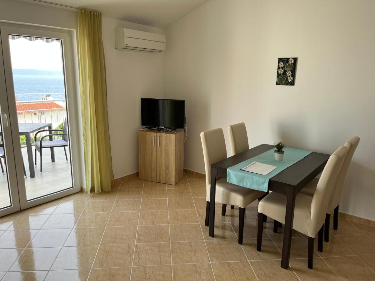 Apartmani Emil Trogir Exterior photo